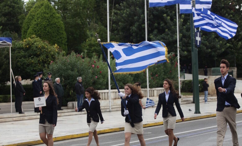 Καιρός-–-28η-Οκτωβρίου:-Παρελάσεις-με-βροχή,-σε-ποιες-περιοχές-θα-«χτυπήσει»-η-κακοκαιρία