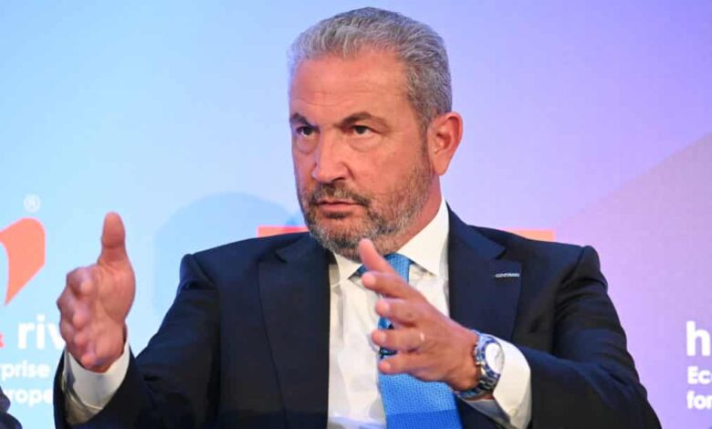 «Καμπανάκι»-Εξάρχου:-Ζητεί-περισσότερες-παρεμβάσεις-από-την-ΕΕ.-στο-φυσικό-αέριο-και-την-ηλεκτρική-ενέργεια-ενόψει-του-χειμώνα-–-Τι-αναφέρει-για-τον-Κάθετο-Διάδρομο