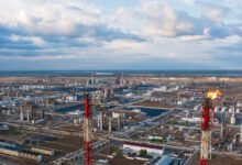 Το-brent-στα-115-δολάρια,-πάνω-από-τα-95-ευρώ-το-φυσικό-αέριο-–-Ελπίδες-για-αποφυγή-ενός-ακόμη-κύματος-έντασης-στο-Ιράν