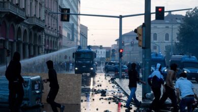Ιταλία:-Επεισόδια-και-συγκρούσεις-με-την-αστυνομία-σε-Μιλάνο,-Μπολόνια,-Ρώμη-και-Τορίνο
