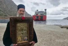 Από-τη-Σίφνο-στα-Τρίκαλα-ξεκίνησε-το-ταξίδι-της-Παναγίας-Χρυσοπηγής
