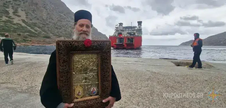 Από-τη-Σίφνο-στα-Τρίκαλα-ξεκίνησε-το-ταξίδι-της-Παναγίας-Χρυσοπηγής