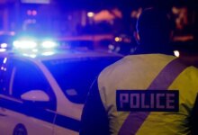 Γλυφάδα:-Αυτοκίνητο-έπεσε-στη-θάλασσα-–-Οι-δύο-επιβαίνοντες-βγήκαν-μόνοι-τους-στη-στεριά