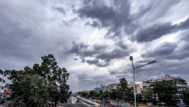 Καιρός-αύριο:-Συννεφιά-και-βροχές-σε-Έβρο-και-νότια-Πελοπόννησο-–-Μικρή-άνοδος-της-θερμοκρασίας