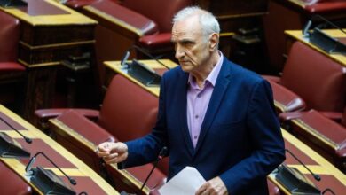 Βουλή:-Η-έδρα-του-Μίλτου-Ζαμπάρα-στον-Γιώργο-Βαρεμένο-μετά-το-«όχι»-του-Γρηγόρη-Θεοδωράκη-–-Θα-την-κρατήσει-ως-«ανεξάρτητος»