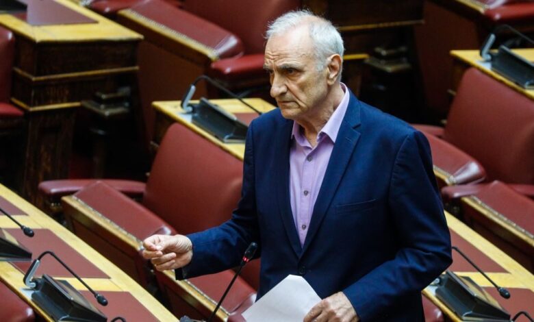 Βουλή:-Η-έδρα-του-Μίλτου-Ζαμπάρα-στον-Γιώργο-Βαρεμένο-μετά-το-«όχι»-του-Γρηγόρη-Θεοδωράκη-–-Θα-την-κρατήσει-ως-«ανεξάρτητος»