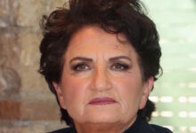 Η-Άλκηστις-Πρωτοψάλτη-έγινε-72-ετών-και-μοιράστηκε-σπάνιες-φωτογραφίες-από-τη-ζωή-της