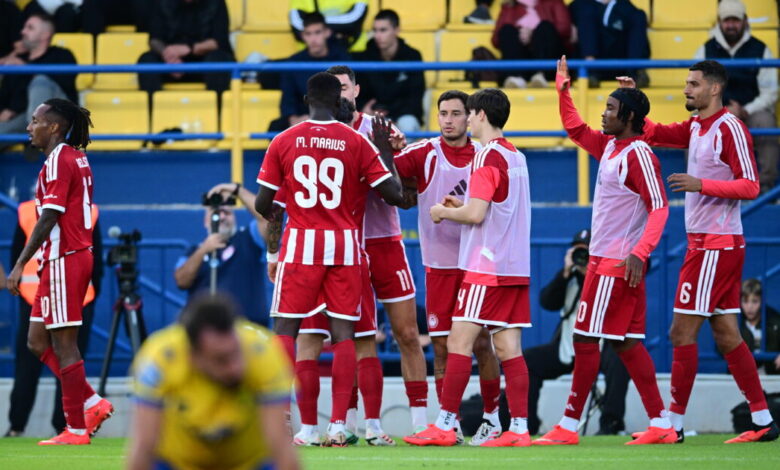 Παναιτωλικός-–-Ολυμπιακός-0-2:-Οι-Πειραιώτες-πέρασαν-από-το-Αγρίνιο-και-συνέχισαν-το-νικηφόρο-σερί-στη-super-league