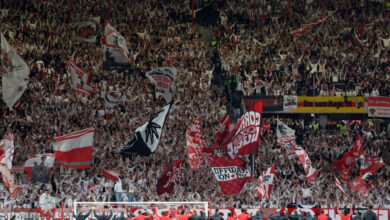 bundesliga:-Η-Λειψία-πέρασε-με-ανατροπή-από-το-Άουγκσμπουργκ-και-περιμένει-το-ντέρμπι-κορυφής-ανάμεσα-σε-Μπάγερν-Μονάχου-και-Ντόρτμουντ