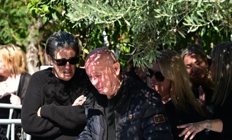 Μαρία-Μαζωνάκη:-Η-συγκινητική-ανάρτηση-μετά-το-40ήμερο-μνημόσυνο-του-αδελφού-της-–-«Πάρε-και-την-καρδιά-μου»