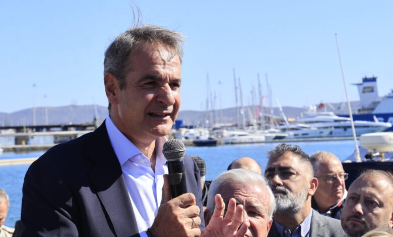 Κυριάκος-Μητσοτάκης:-Η-Ελλάδα-δεν-θα-ξαναγυρίσει-στις-εποχές-των-λαϊκιστών-που-έταζαν-ότι-μπορούν-«με-έναν-νόμο-και-με-ένα-άρθρο»-να-σκίζουν-τα-μνημόνια