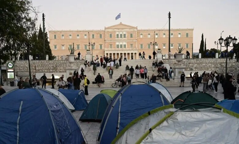 Το-πανεκπαιδευτικό-συλλαλητήριο-«παραλύει»-το-κέντρο-της-Αθήνας-–-Ποιοι-απεργούν,-πως-θα-κινηθούν-τα-μέσα-μεταφοράς